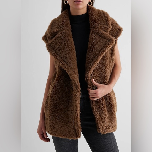 Teddy Cinched Back Vest - Picture 1 of 12